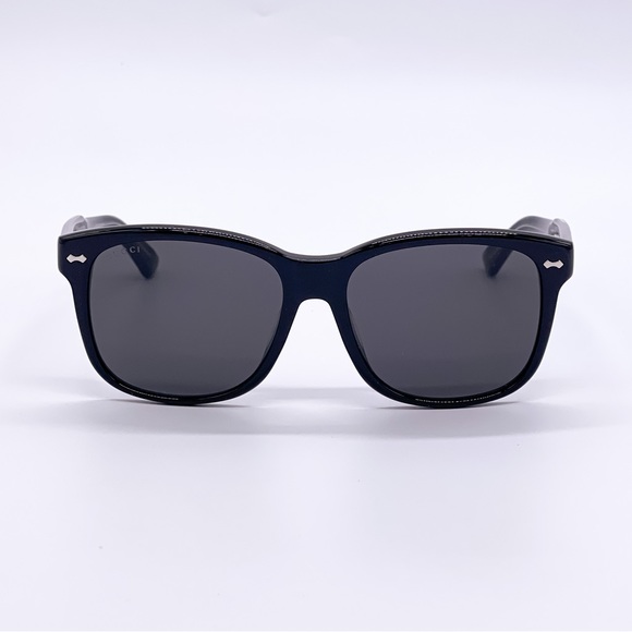 NEW GUCCI UNISEX BLACK SUNGLASSES - Picture 3 of 5